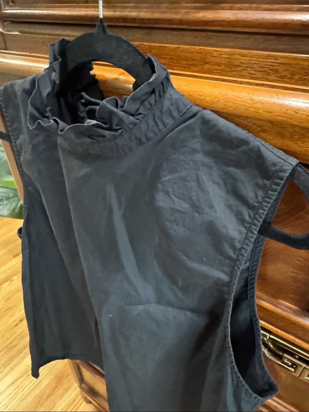 Frame Denim Black Sleeveless Ruffle Mock Neck sleeveless top - Picture 3 of 5